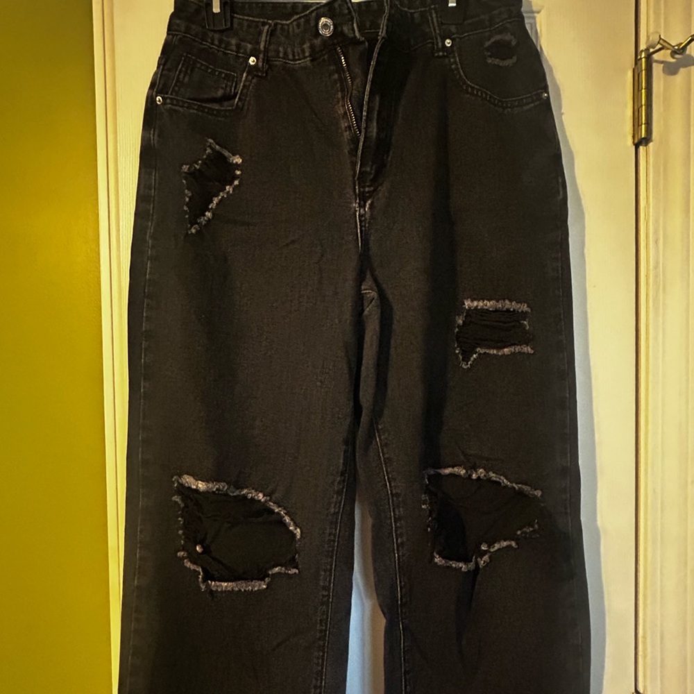 Distressed Black Jeans